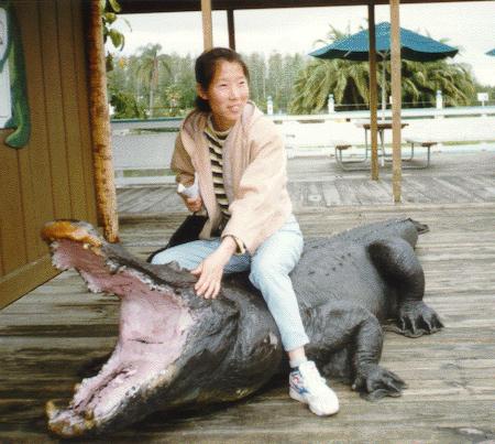 'Gator wrasslin' Gao